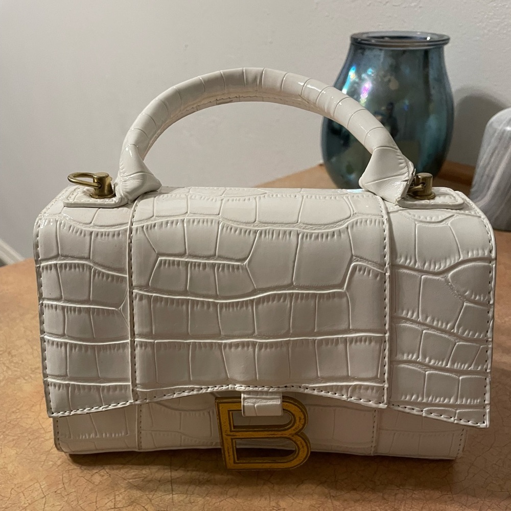 Designer inspired top handle purse